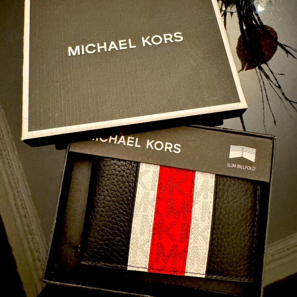 NEW IN BOX Michael Kors Slim billfold wallet Hudson Logo